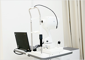 使用機器：OCT（光干渉断層計）検査